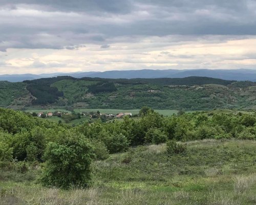 Археолози  окупираха  село Илинден