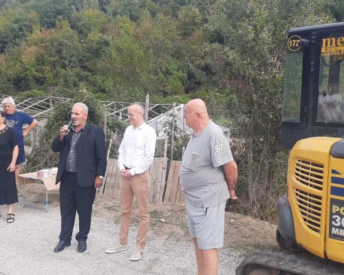 До два месеца в махала Акациите в Село Горно Хърсово трябва да има ток