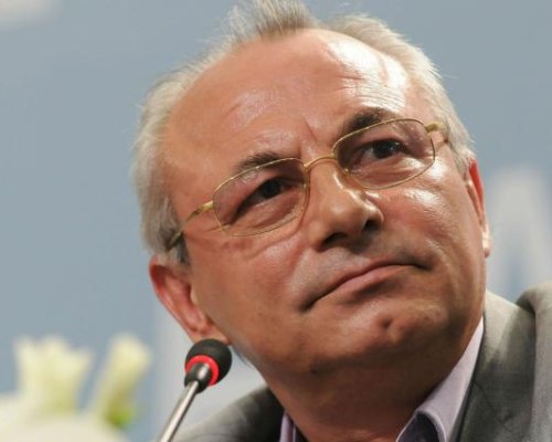 На телефон 112 са получени два сигнала, че сигурността на Доган е застрашена