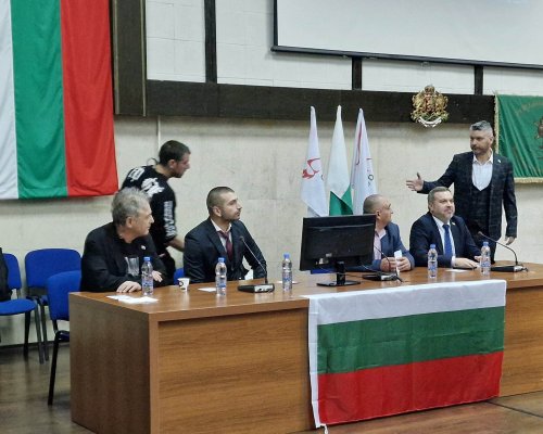 Учредената преди 2 г. в Благоевград партия Български гласъ стана част от коалиция ДПС-Ново начало