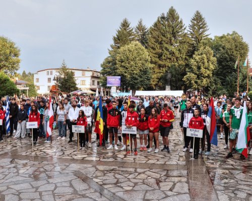 Биатлонисти от 9 държави мерят сили на Балканската купа по биатлон в Банско