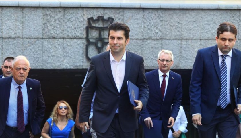 ПП-ДБ се регистрира за изборите ПП-ДБ се регистрира за изборите