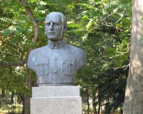 Откриват паметник на Ванчо Михайлов в Благоевград