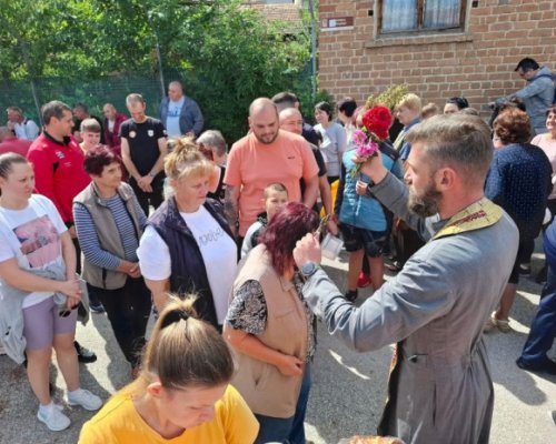 Кукерски курбан за здраве в Банско