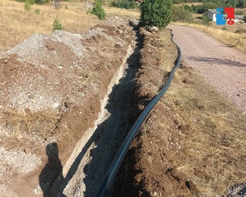 На 2 септември започна подмяна на довеждащия водопровод към село Горно Лешко