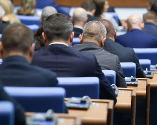 Седем министри ще отговарят на въпроси на депутати в петачния парламентарен контрол