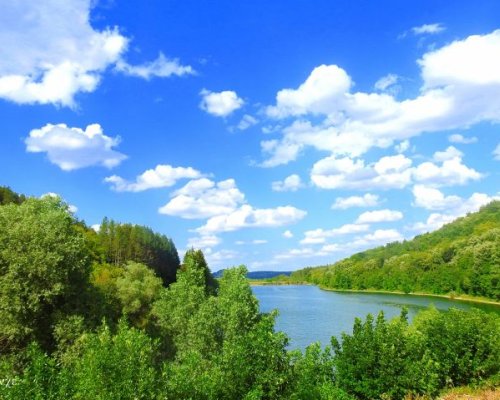 Очаква ни слънчева неделя