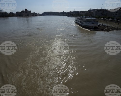 Извънредни мерки за защита от наводнение са в сила по хърватския бряг на р. Дунав