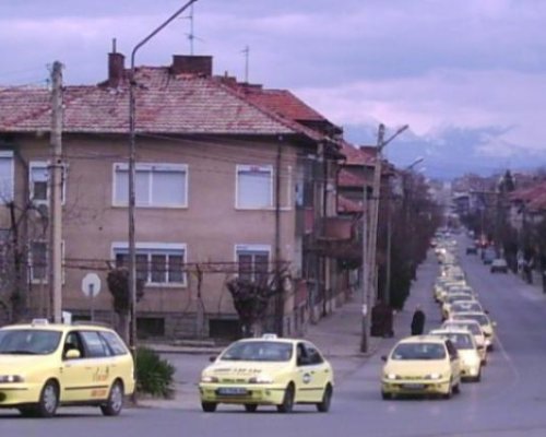 Вдигнаха тарифите на такситата в Петрич