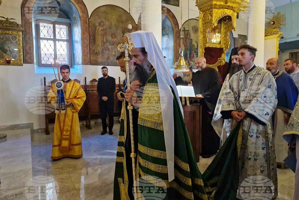 Патриарх Даниил оглави света литургия в Девическия манастир Покров Богородичен в Самоков