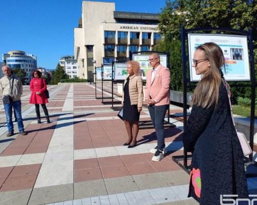 Изложба  Младежите на България в Европейското семейство  беше открита в Благоевград