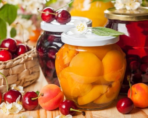 В сезона на зимнината: Ето как да си направим супер вкусни и полезни компоти