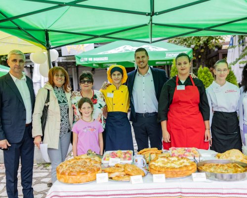 В сърцето на Разлог:  Крилете на доброто  и  Гозбите на Разлог  направиха церемонията по връчване годишните награди  Гозбата на България  още по-вълнуваща