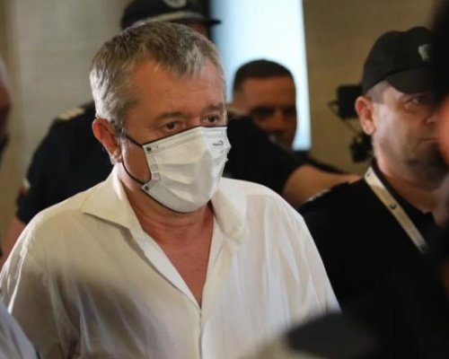 СЛЕД МЕСЕЦИ ЗАД РЕШЕТКИТЕ: Вълка диша на свобода срещу 250 бона гаранция