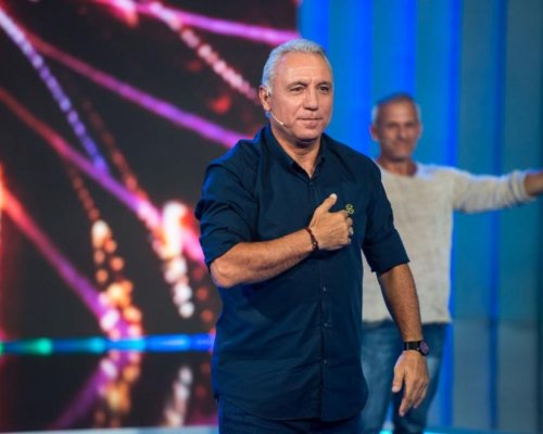 Щастлив дядо: Христо Стоичков посрещна първо мъжко внуче в семейството