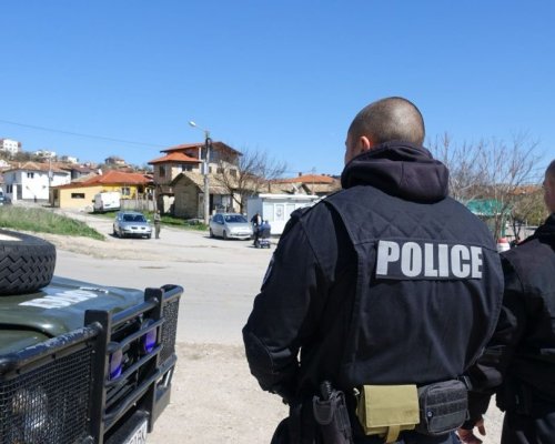 Пациент избяга от психиатрията в с. Хърсово, нападна възрастен човек, цялото село под блокада
