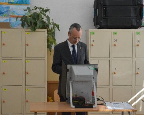 Кметът на Благоевград Методи Байкушев: Днес гласувам за инвестиция в хората на България