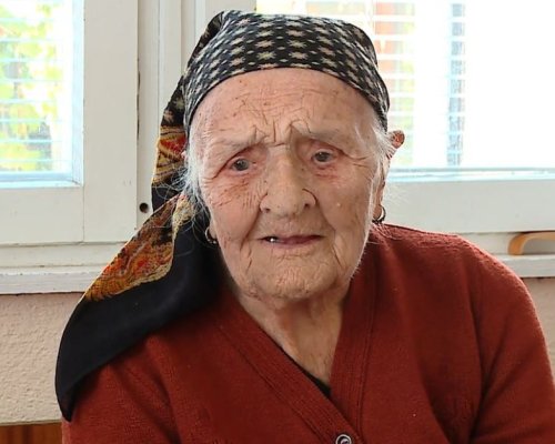 За пример: 102-годишна жена гласува за бъдещето