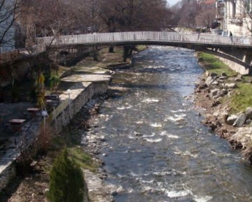 Откриха труп на мъж в коритото на река Бистрица