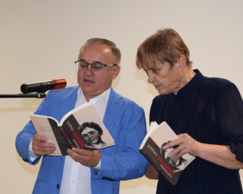 Поетесата Надежда Захариева представи своя книга в Сандански