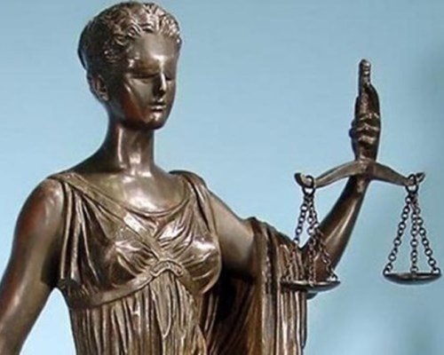 Рецидивист от Петрич стана муле на ало измамници, изправят го пред съда