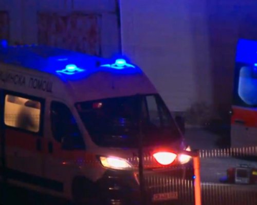 Ужас в София! Скеле падна върху най-малко петима души