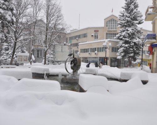 Разлог грейва празнично навръх Никулден