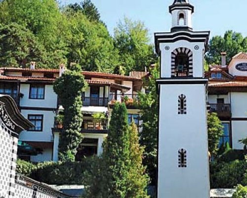 Благоевградският храм Въведение Богородично стана на 180 години