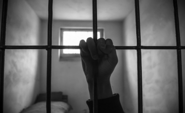 Обвиненият в схема за търговия с гласове петричанин Христо Сиркаров остава зад решетките