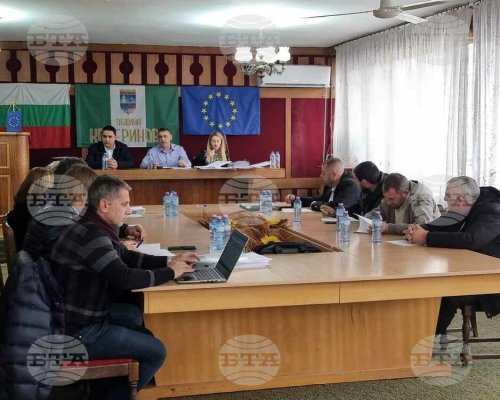 Съветниците в Кочериново приеха промяна в таксите за ползване на пазари, тържища, панаири, тротоари и улични платна