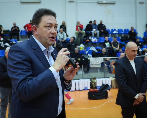 Кметът Димитър Бръчков откри X-ти Международен турнир по свободна борба Серафим Бързаков