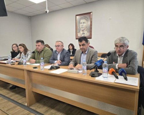 Случаят с починалото бебе: Със скандал и бурни дебати започна заседанието на Общински съвет-Сандански
