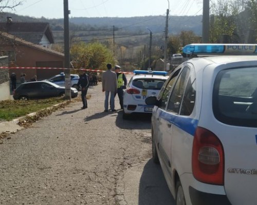 Жестокото убийство в Петрич: Мъж е бил умъртвен с нож и вилица от свой познат