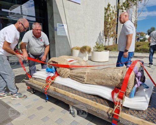 Втората скулптура, открита при разкопките в Хераклея Синтика ще бъде транспортирана до НАИМ-БАН