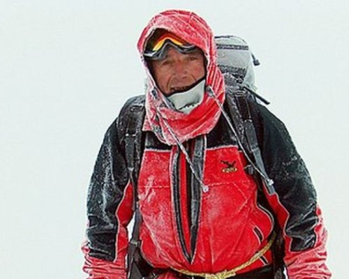 Почина Дойчин Василев-алпинистът, стъпил на покрива на света