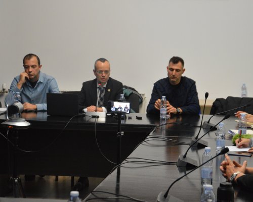 Кметът Методи Байкушев и бизнесът търсят балансирано решение относно готвените промени в цените на туристическия данък и тротоарното право в Благоевград