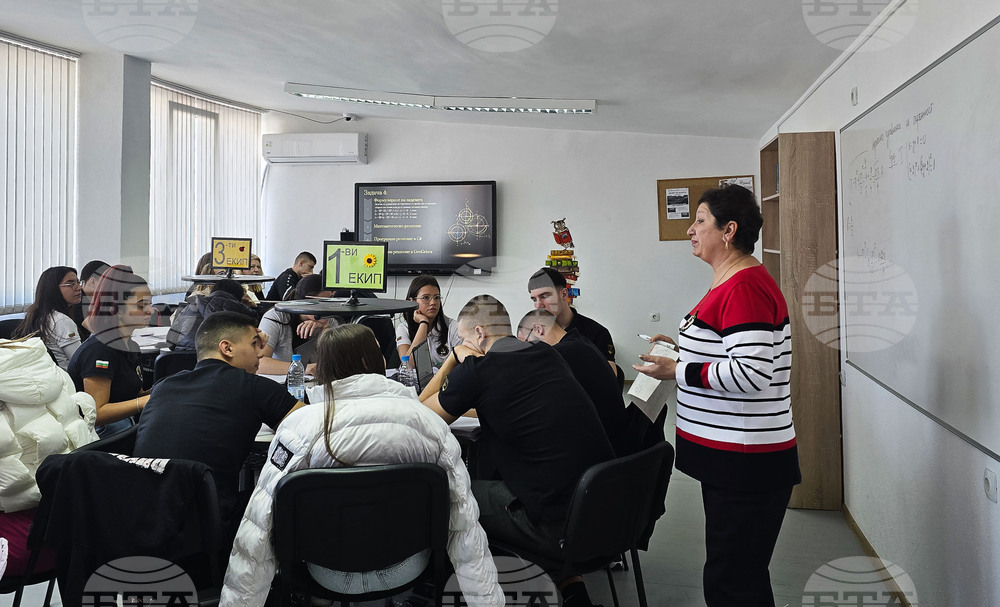 В Профилирана гимназия Пейо Яворов-Петрич представиха иновативен подход за свързване на учебните предмети математика и информатика