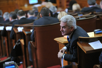 Парламентът сваля имунитетите на Волен Сидеров и Чуколов!