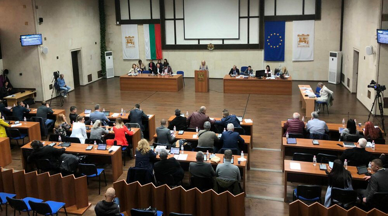 Бизнесмен: Общинските съветници да осъзнаят, че Благоевград потъва! Бизнесмен: Общинските съветници да осъзнаят, че Благоевград потъва!
