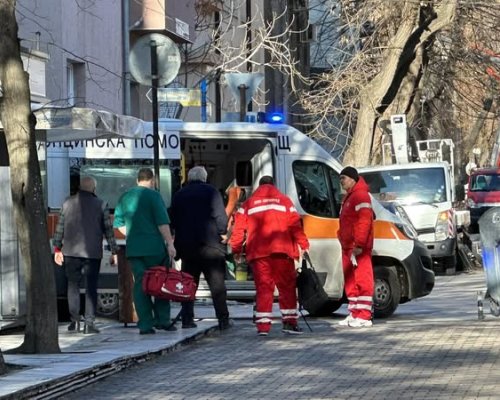 Мъж колабира в НАП-Благоевград