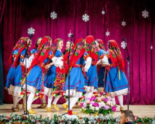 Вълшебни културни празници сътвориха самодейците на Баня, Бачево и Горно Драглище