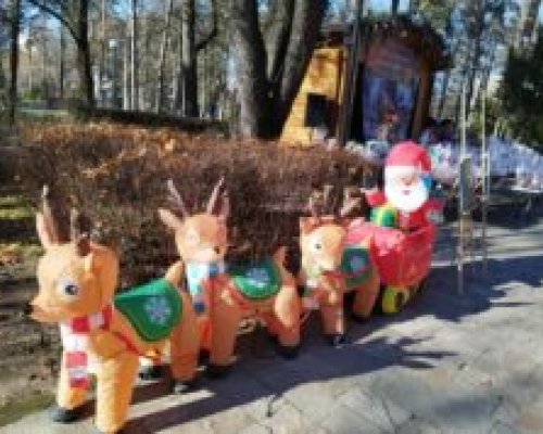 Коледно изложение започва в градския парк на Гоце Делчев