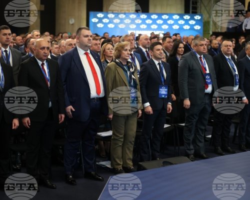 На национална конференция Делян Пеевски беше избран за председател на ДПС, Джевдет Чакъров обяви, че ще обжалват легитимността на днешното събиране