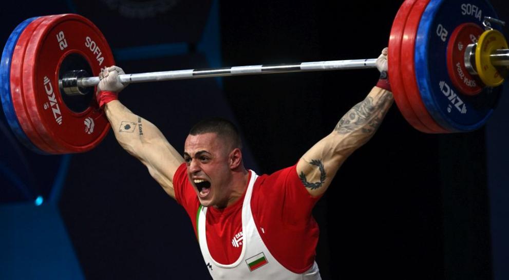 Карлос Насар получи наградата - щангист номер1  в света