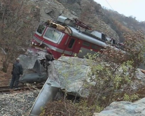 Внимание: Блокирано е движението на влаковете между София и Кулата