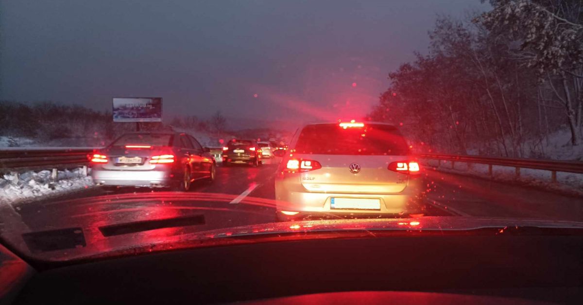 АПИ: Шофирайте, подготвени за зимни условия! Очакват се валежи