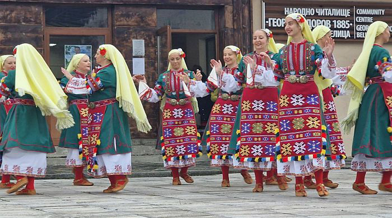 Коледа в Белица с концерт и конкурс за най-хубаво вино Коледа в Белица с концерт и конкурс за най-хубаво вино