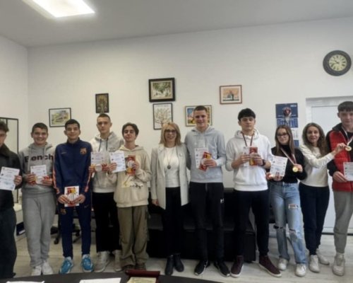 Ежегоден Коледен турнир по тенис на маса в гимназията в Разлог