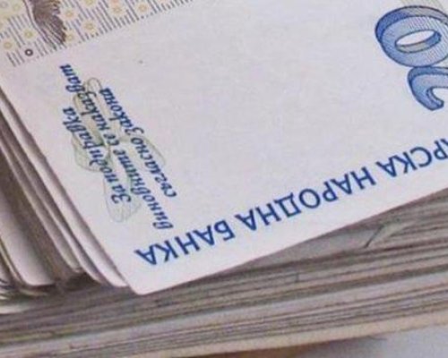 Минималната работна заплата става 1077 лв