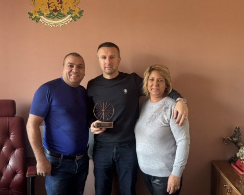 Здравните медиатори на Белица-Елена и Сарди с награда от кмета Ревански